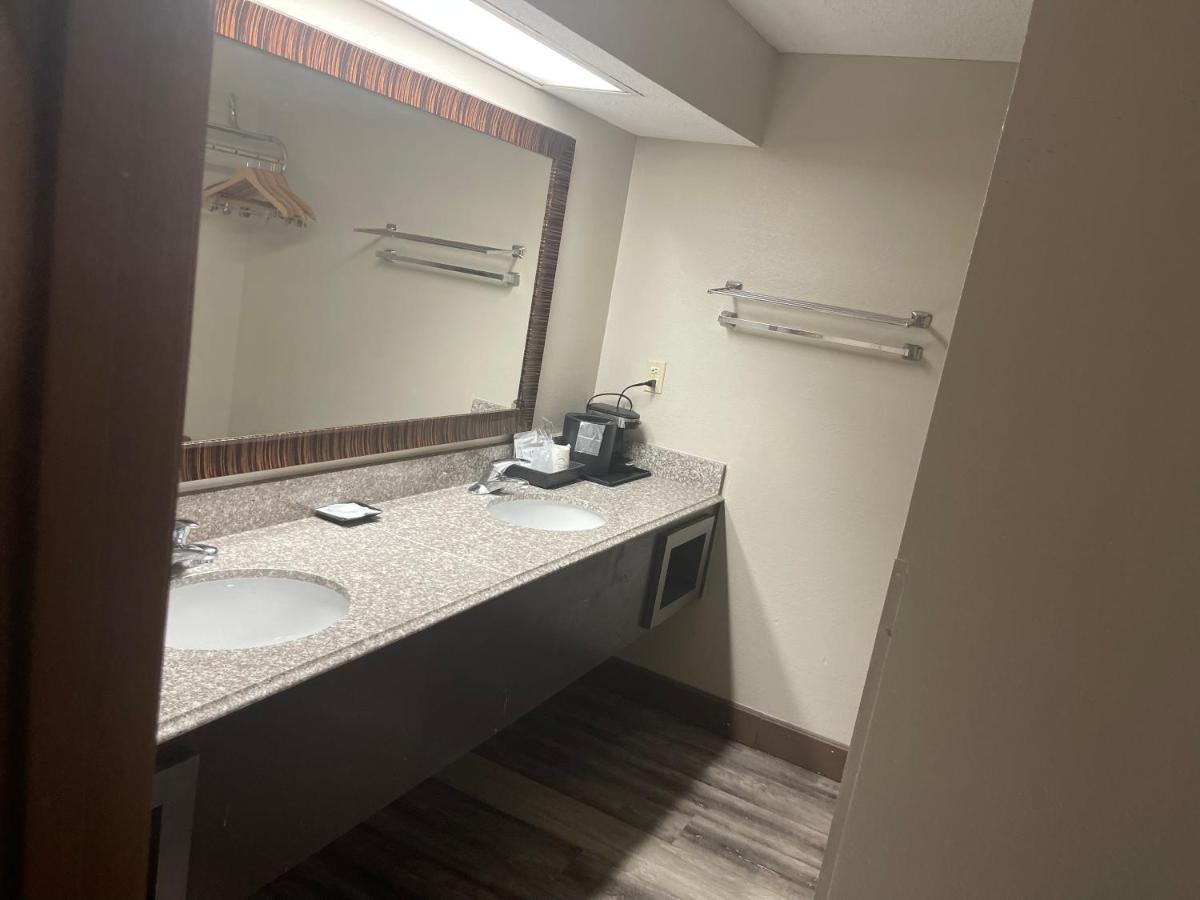 Royal Inn & Suites Mountain Grove Экстерьер фото